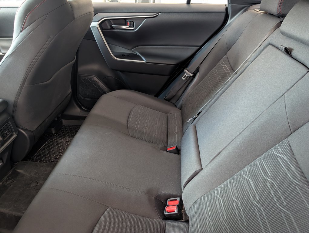 Toyota RAV4 Prime SE AWD 2024 à Magog, Québec - 10 - w1024h768px