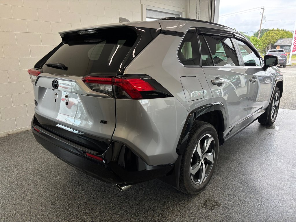 2024 Toyota RAV4 Prime SE AWD in Magog, Quebec - 2 - w1024h768px
