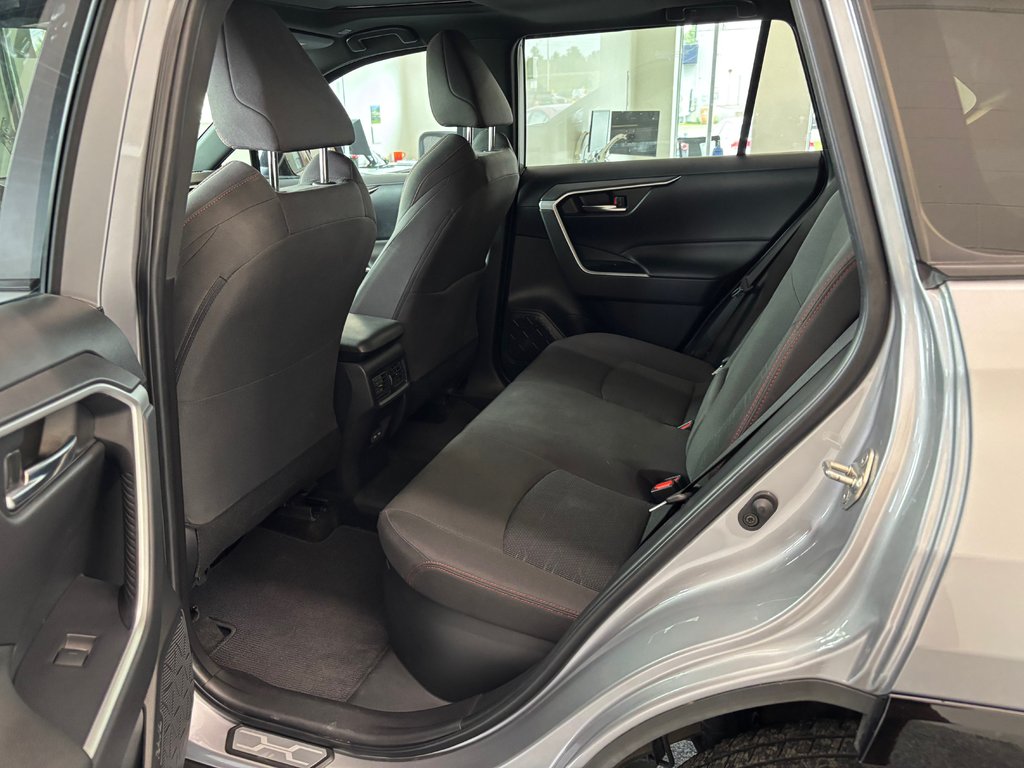 2024 Toyota RAV4 Prime SE AWD in Magog, Quebec - 10 - w1024h768px