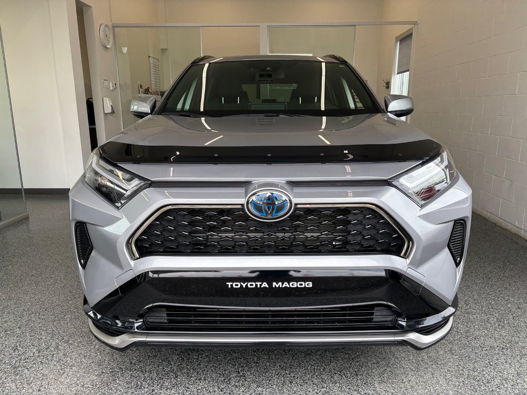 2024 Toyota RAV4 Prime SE AWD in Magog, Quebec - 5 - w1024h768px
