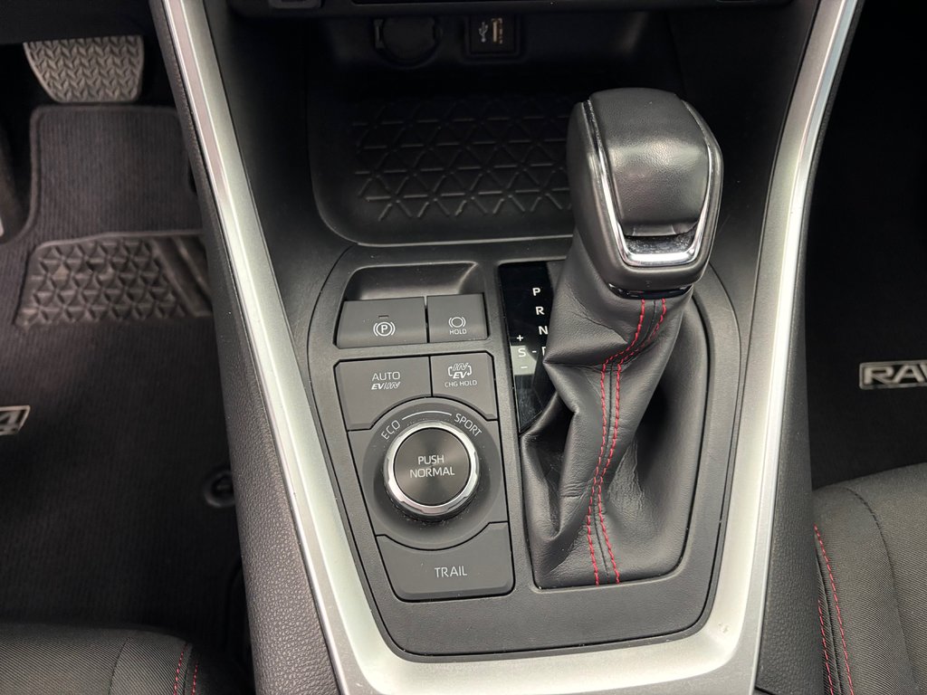 2024 Toyota RAV4 Prime SE in Magog, Quebec - 20 - w1024h768px