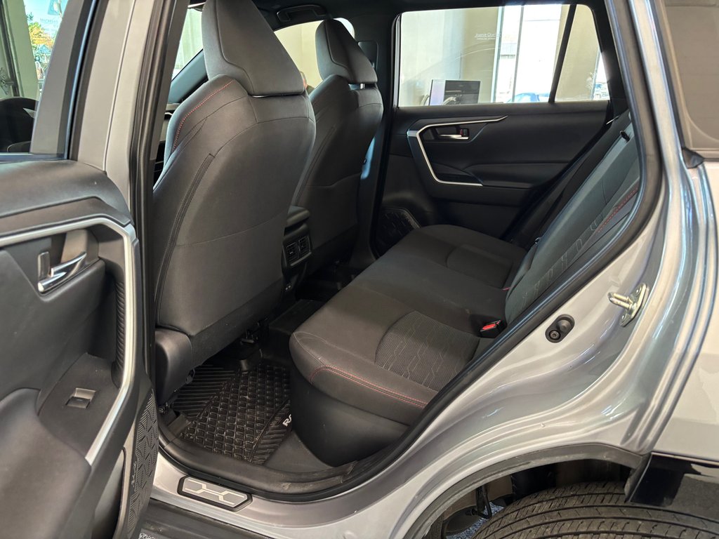 2024 Toyota RAV4 Prime SE in Magog, Quebec - 10 - w1024h768px
