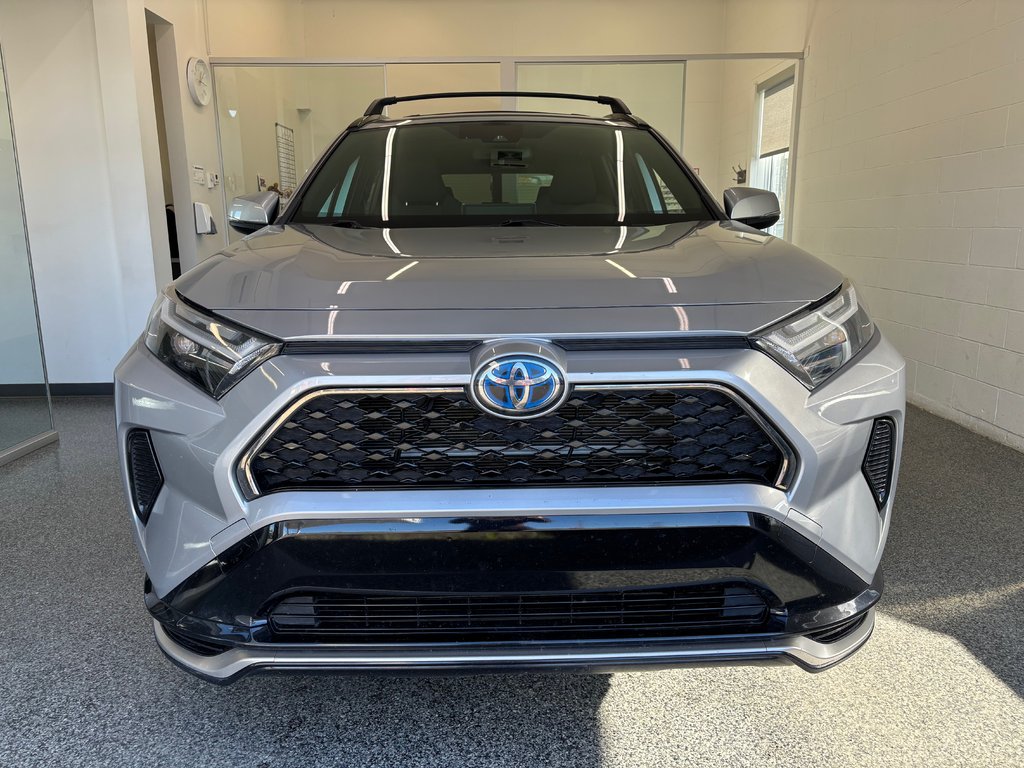 2024 Toyota RAV4 Prime SE in Magog, Quebec - 5 - w1024h768px