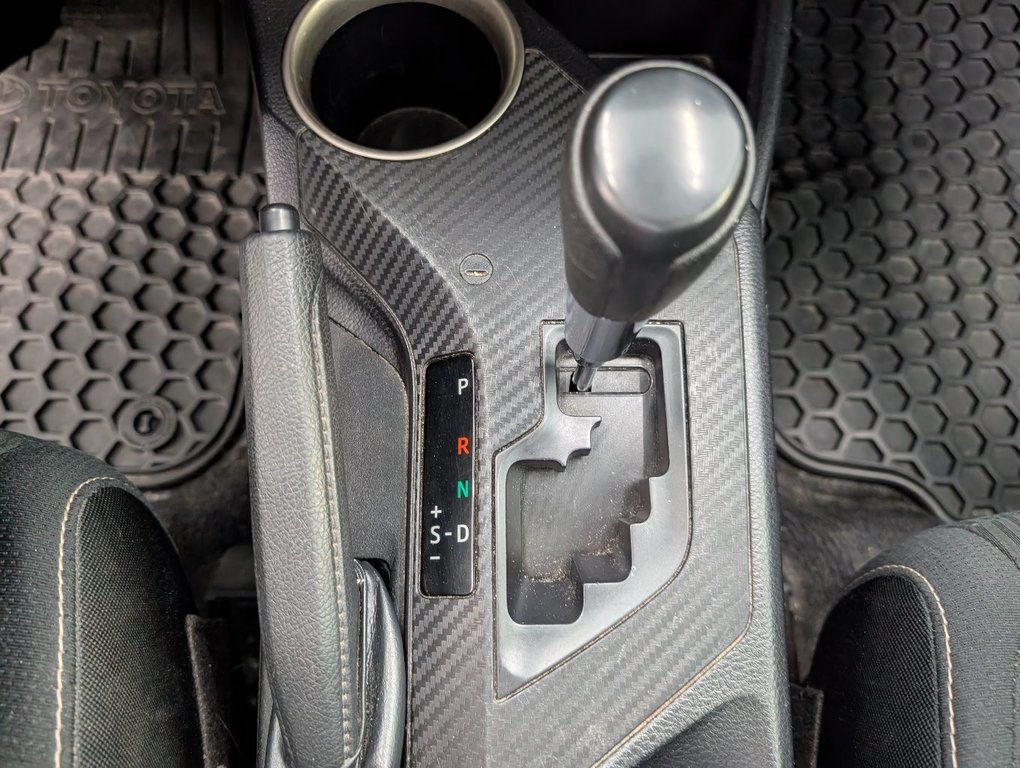 2013 Toyota RAV4 XLE in Magog, Quebec - 13 - w1024h768px