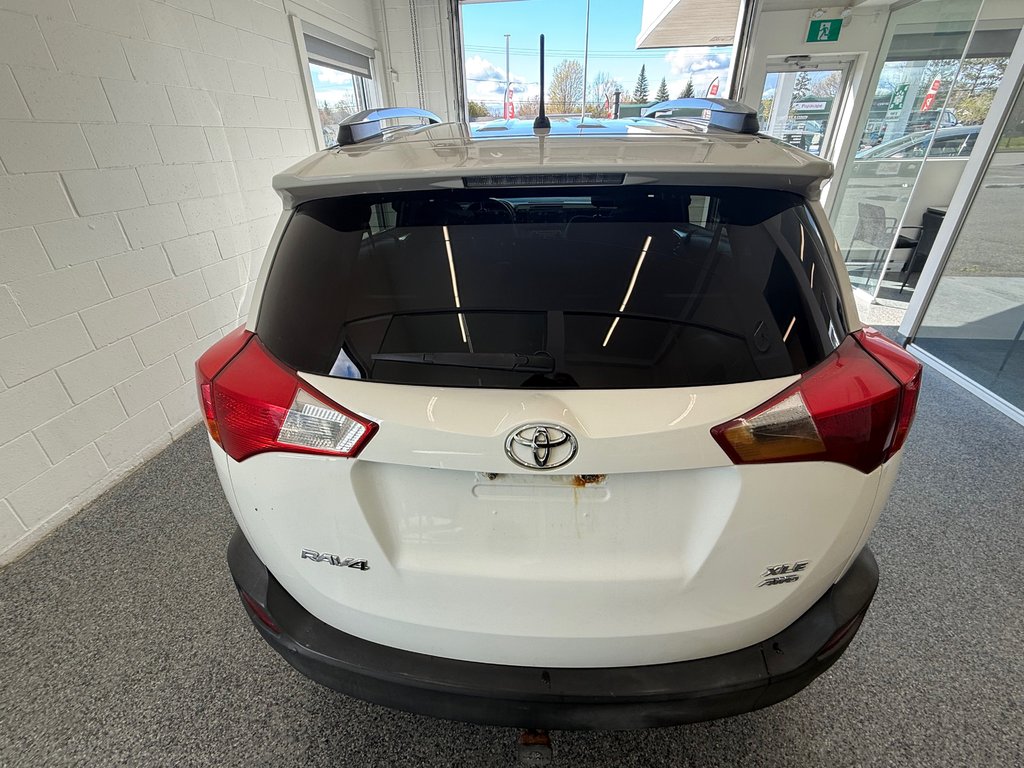 Toyota RAV4 XLE AWD 2013 à Magog, Québec - 4 - w1024h768px