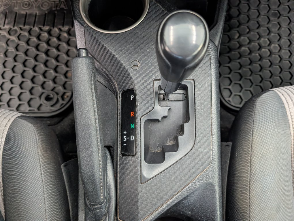 2014 Toyota RAV4 LE in Magog, Quebec - 15 - w1024h768px