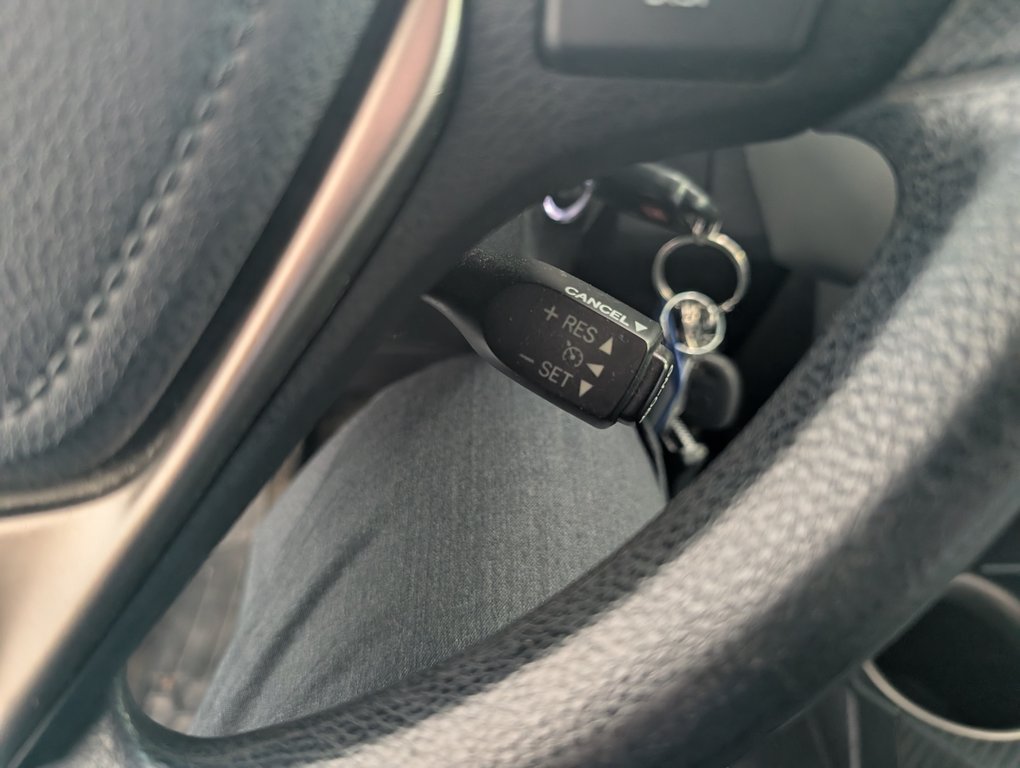 2014 Toyota RAV4 LE in Magog, Quebec - 20 - w1024h768px