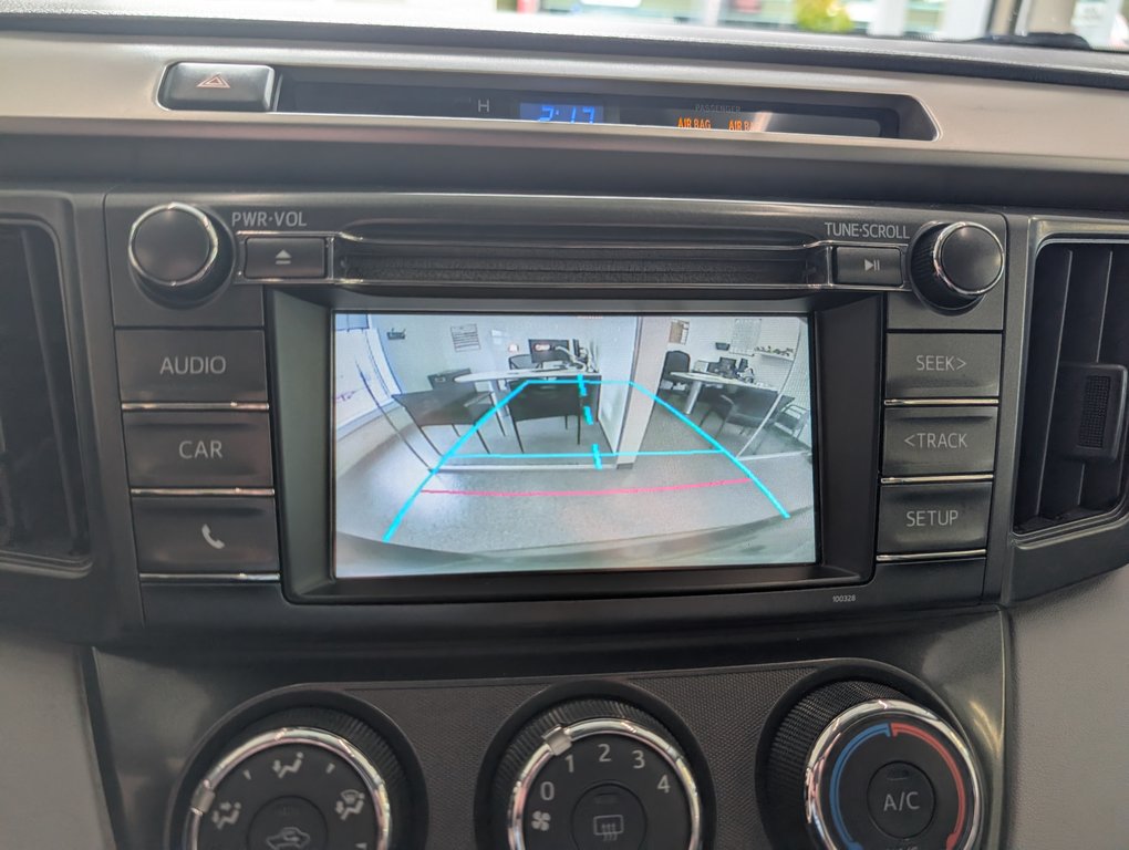 2014 Toyota RAV4 LE in Magog, Quebec - 21 - w1024h768px