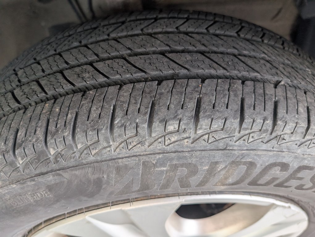 2014 Toyota RAV4 LE in Magog, Quebec - 23 - w1024h768px