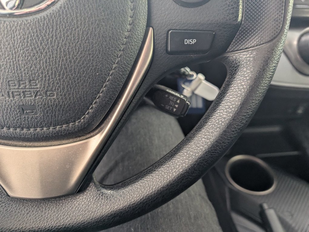 2015 Toyota RAV4 LE AWD in Magog, Quebec - 20 - w1024h768px