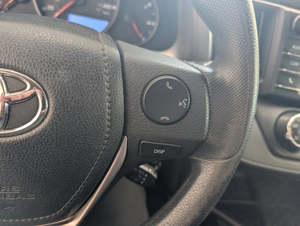2016 Toyota RAV4 LE AWD in Magog, Quebec - 20 - w1024h768px