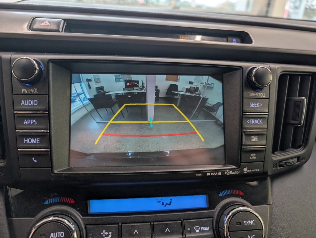 2016 Toyota RAV4 SE AWD in Magog, Quebec - 22 - w1024h768px