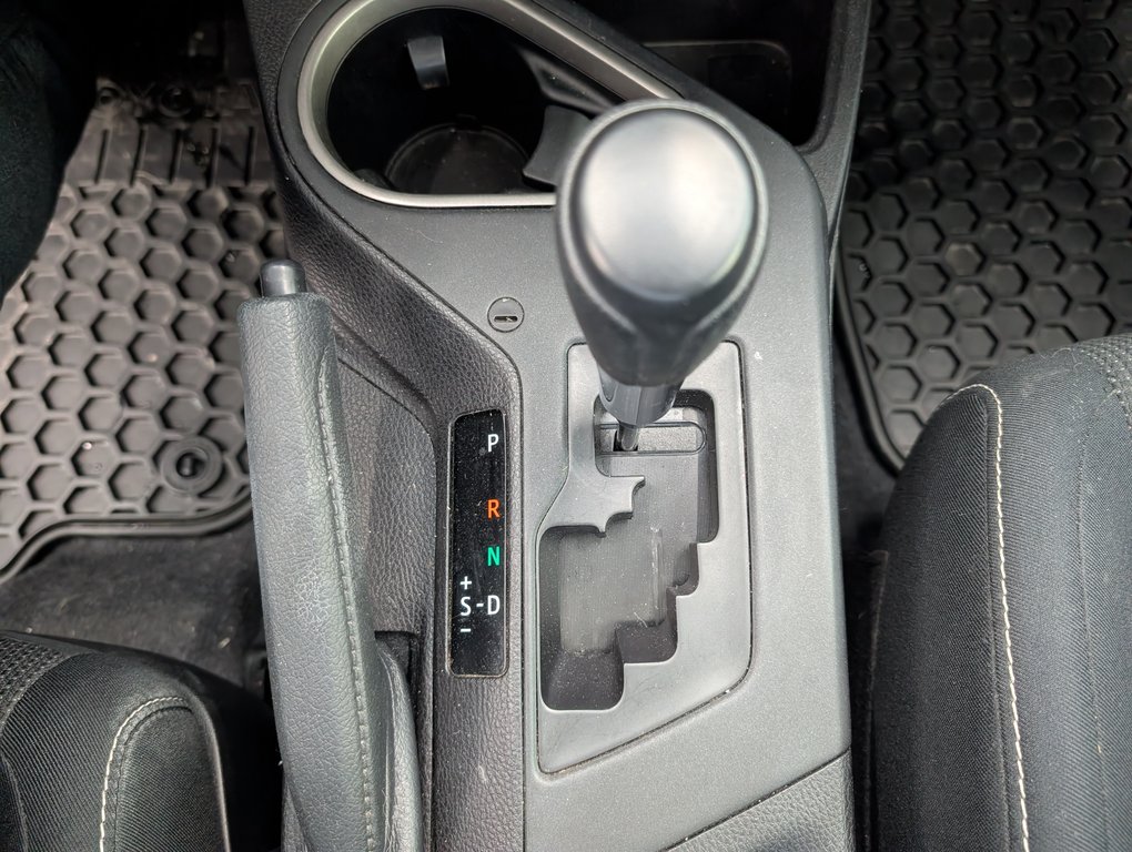 Toyota RAV4 XLE AWD 2016 à Magog, Québec - 16 - w1024h768px