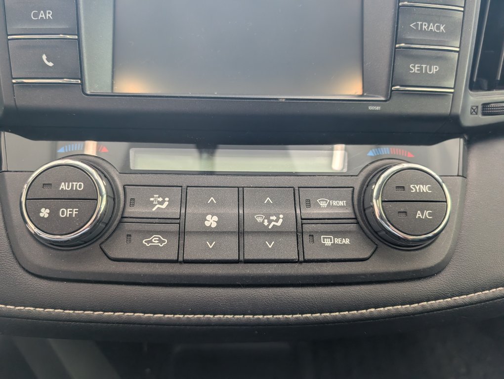 Toyota RAV4 XLE AWD 2016 à Magog, Québec - 19 - w1024h768px