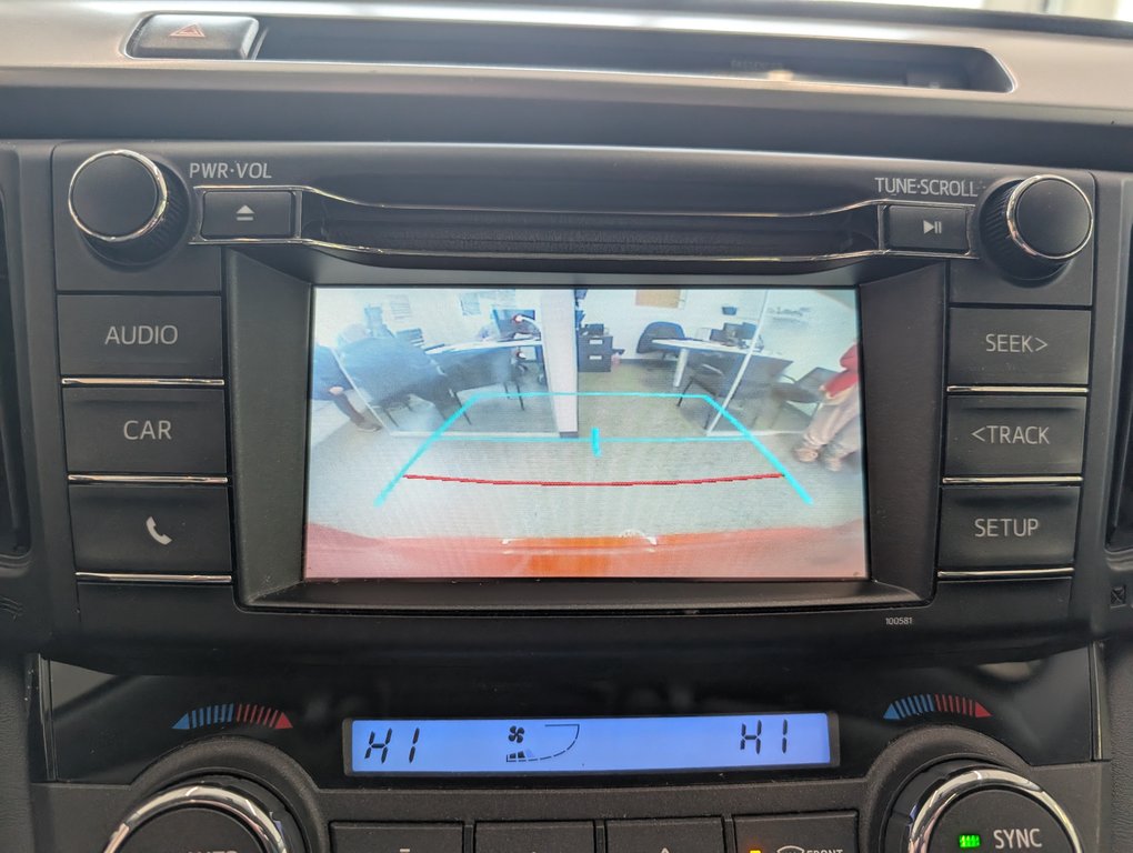 Toyota RAV4 XLE AWD 2016 à Magog, Québec - 23 - w1024h768px