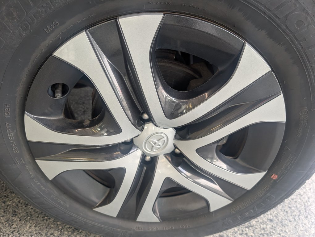 Toyota RAV4 LE 2016 à Magog, Québec - 24 - w1024h768px