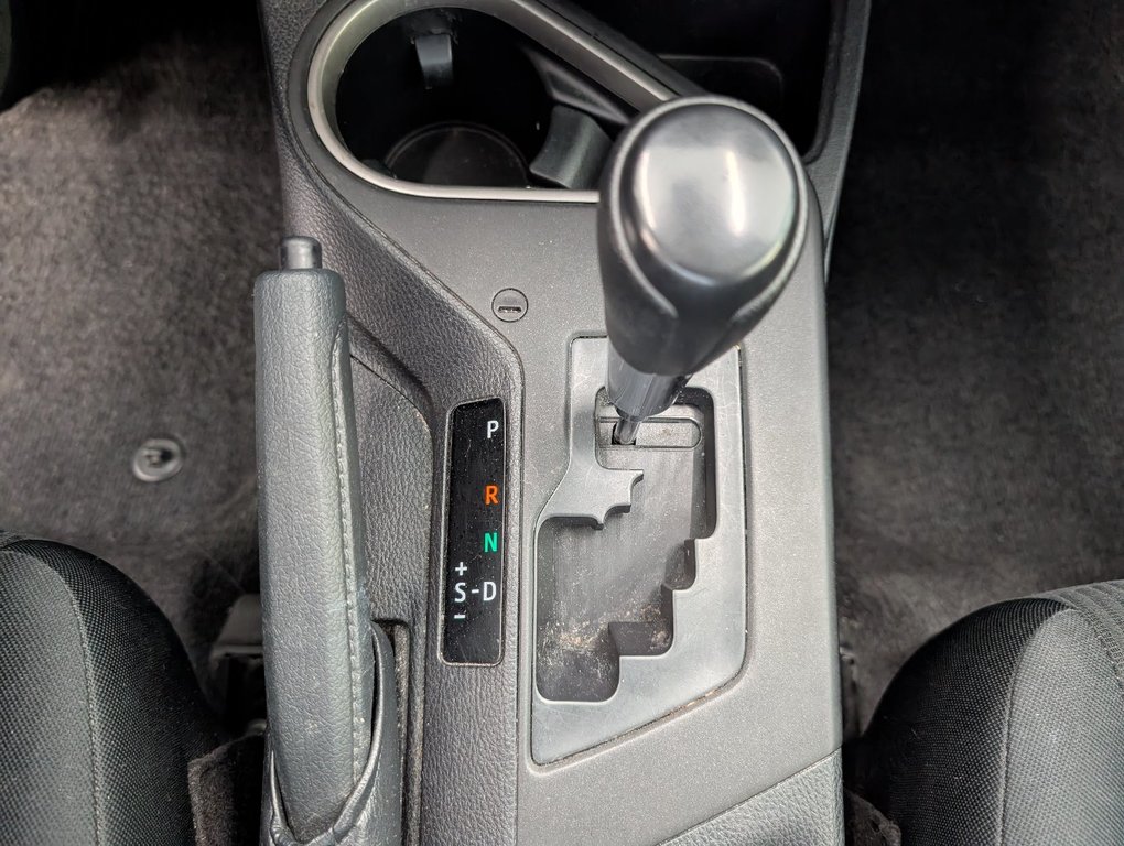 Toyota RAV4 LE 2017 à Magog, Québec - 16 - w1024h768px