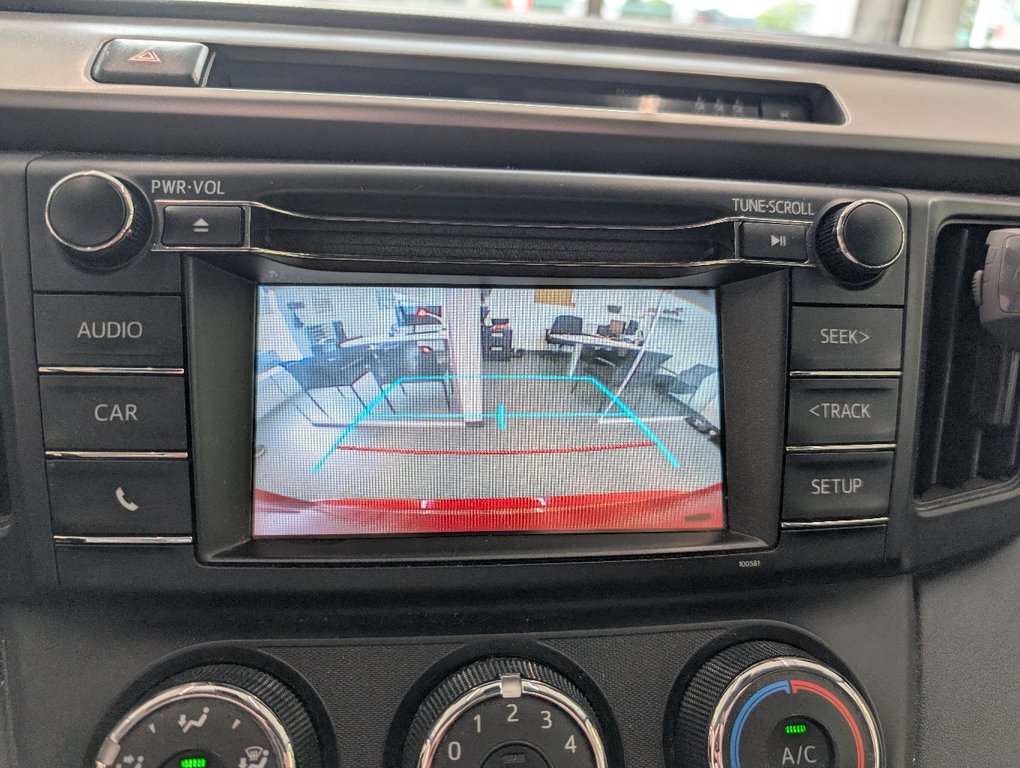 Toyota RAV4 LE 2017 à Magog, Québec - 22 - w1024h768px