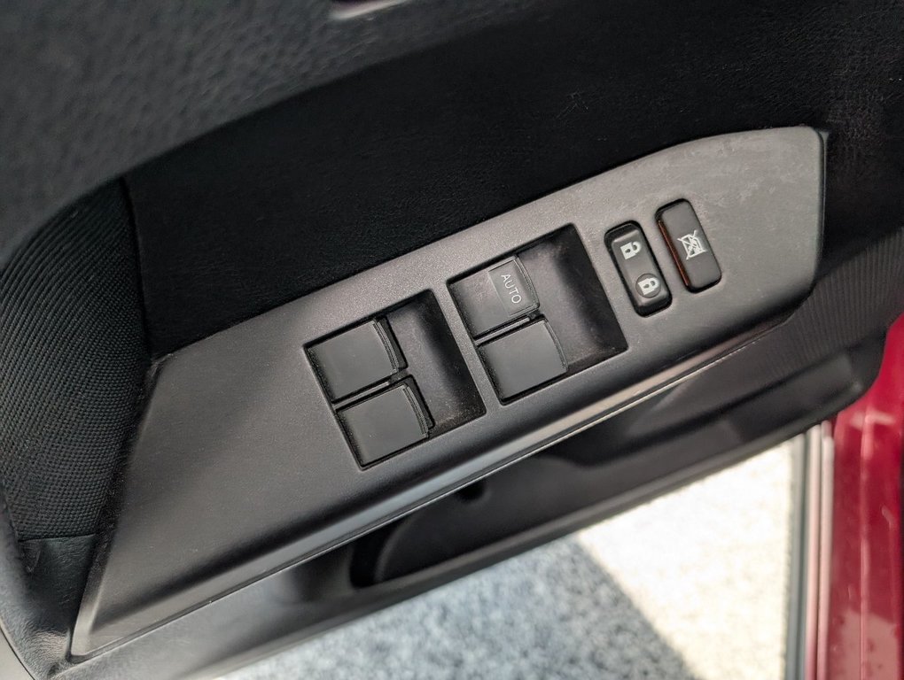 Toyota RAV4 LE AWD. 2018 à Magog, Québec - 13 - w1024h768px