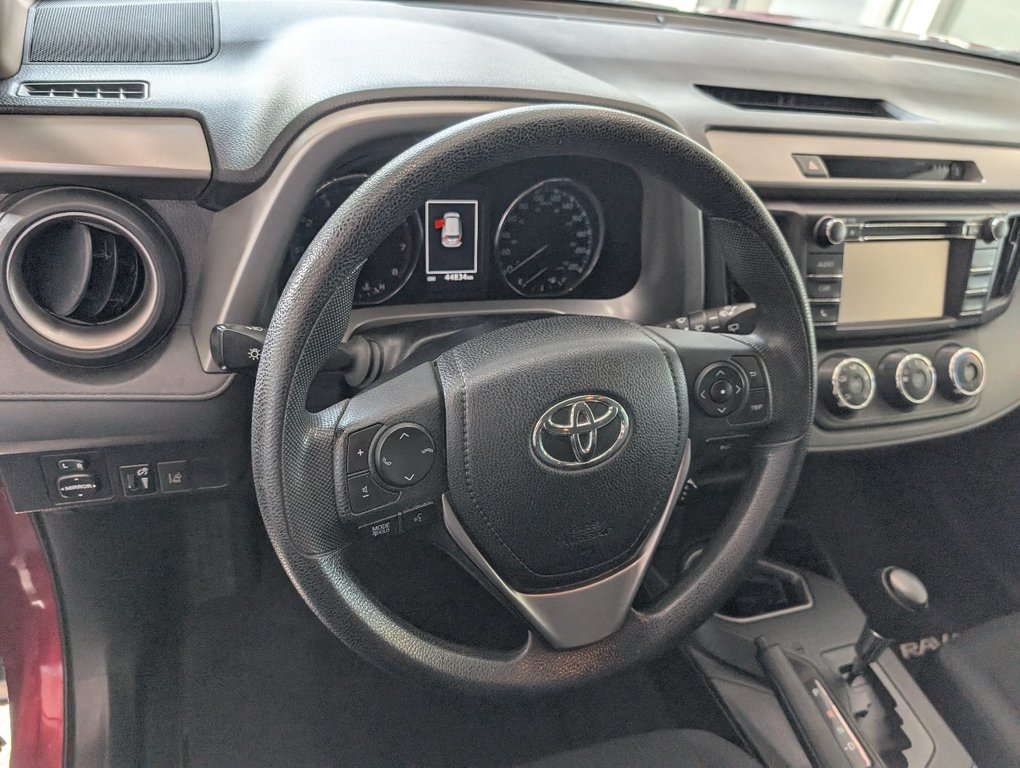 Toyota RAV4 LE AWD. 2018 à Magog, Québec - 12 - w1024h768px