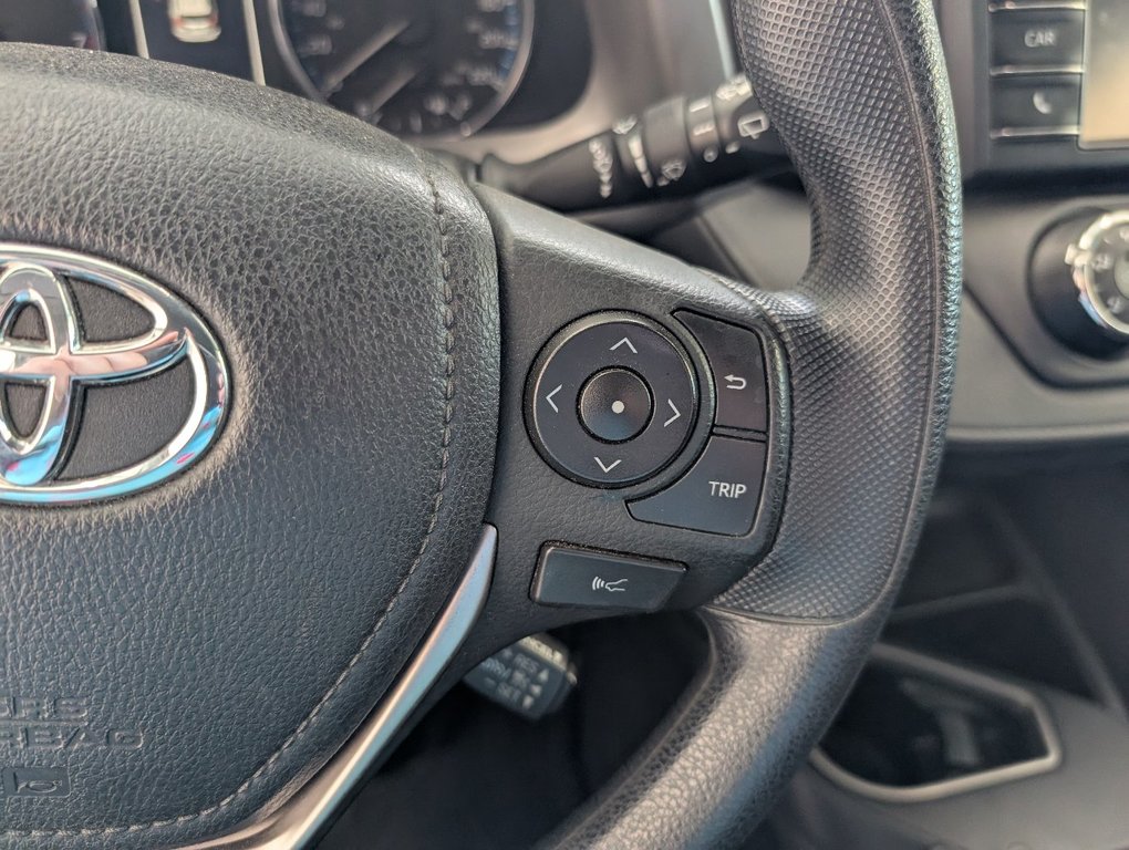 Toyota RAV4 LE AWD, 2018 à Magog, Québec - 20 - w1024h768px