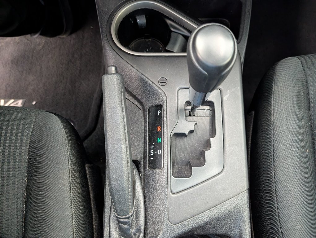Toyota RAV4 LE AWD, 2018 à Magog, Québec - 16 - w1024h768px