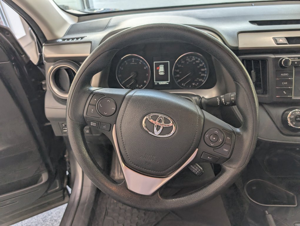 2018 Toyota RAV4 LE AWD, in Magog, Quebec - 15 - w1024h768px