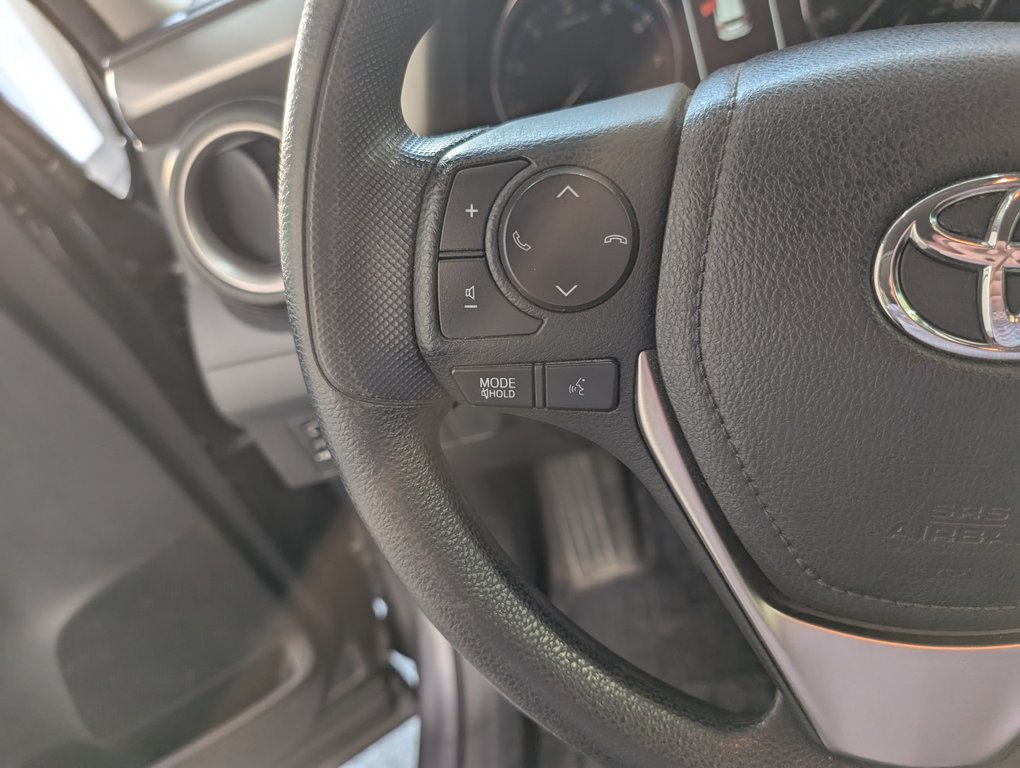 2018 Toyota RAV4 LE AWD, in Magog, Quebec - 19 - w1024h768px