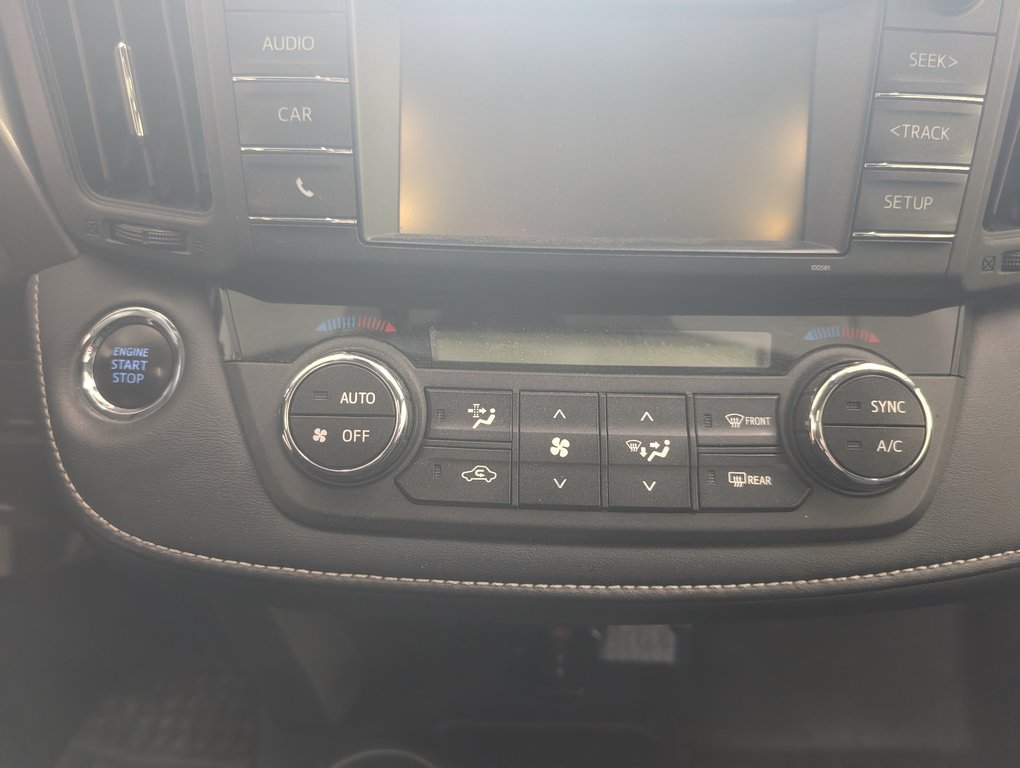 2018 Toyota RAV4 TRAIL AWD, in Magog, Quebec - 18 - w1024h768px