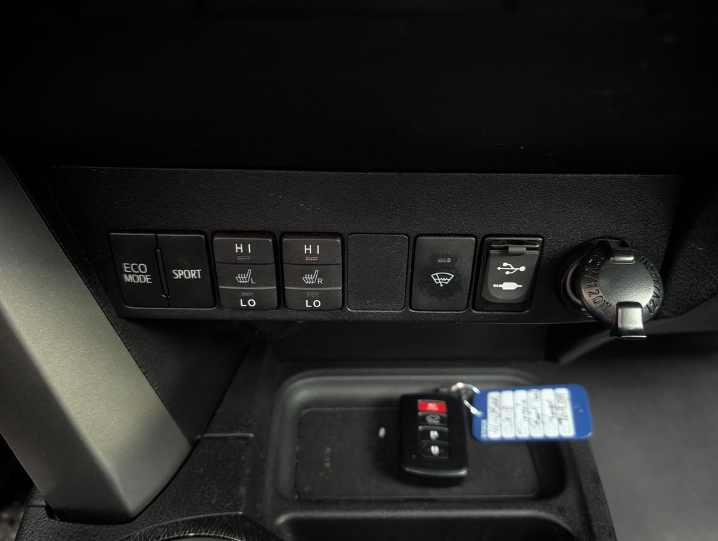 2018 Toyota RAV4 TRAIL AWD, in Magog, Quebec - 17 - w1024h768px