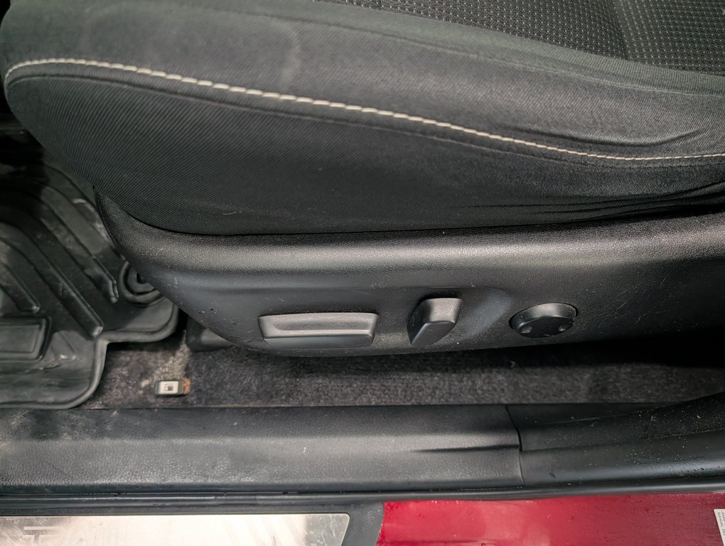 2018 Toyota RAV4 TRAIL AWD, in Magog, Quebec - 12 - w1024h768px