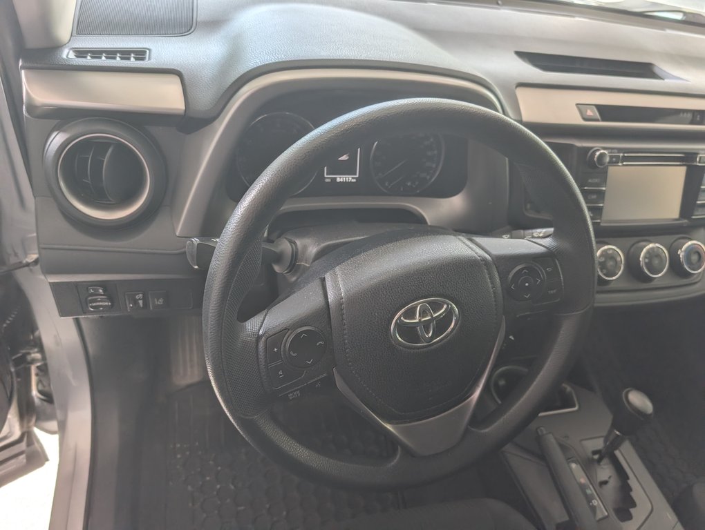 Toyota RAV4 LE 2018 à Magog, Québec - 9 - w1024h768px