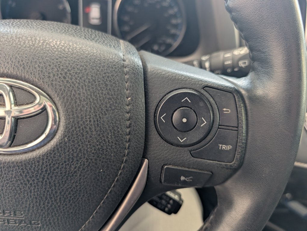 2018 Toyota RAV4 XLE AWD, in Magog, Quebec - 20 - w1024h768px
