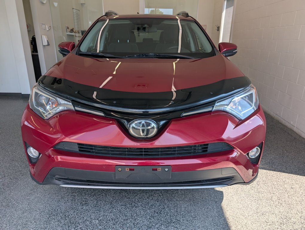 2018 Toyota RAV4 XLE AWD, in Magog, Quebec - 5 - w1024h768px
