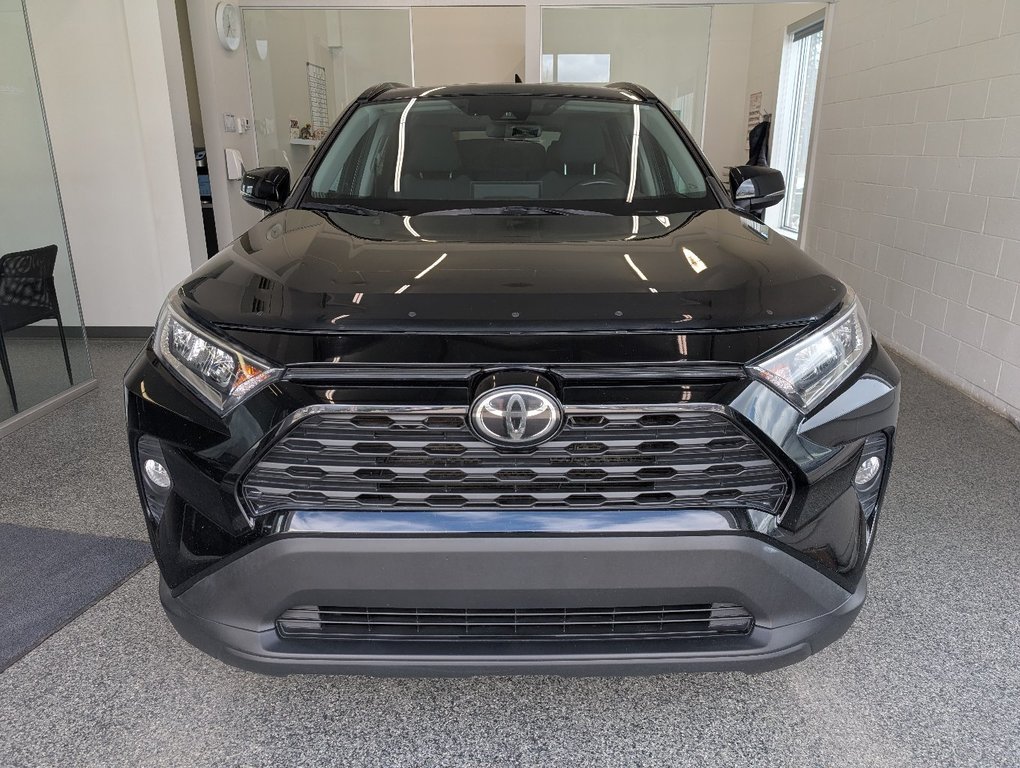 Toyota RAV4 XLE AWD, 2019 à Magog, Québec - 6 - w1024h768px