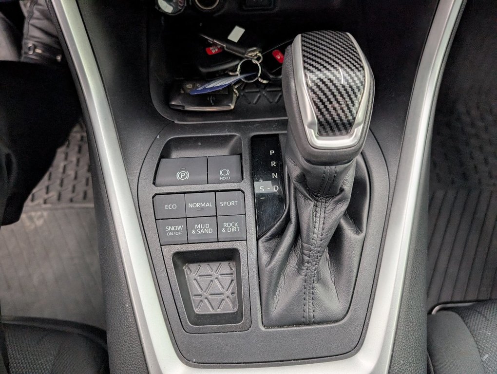 Toyota RAV4 XLE AWD, 2019 à Magog, Québec - 16 - w1024h768px