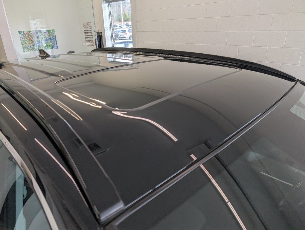 Toyota RAV4 XLE AWD, 2019 à Magog, Québec - 24 - w1024h768px