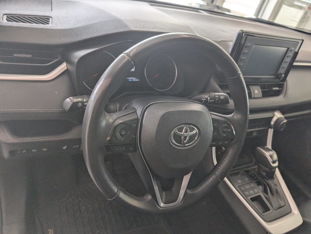 Toyota RAV4 XLE AWD, 2019 à Magog, Québec - 12 - w1024h768px