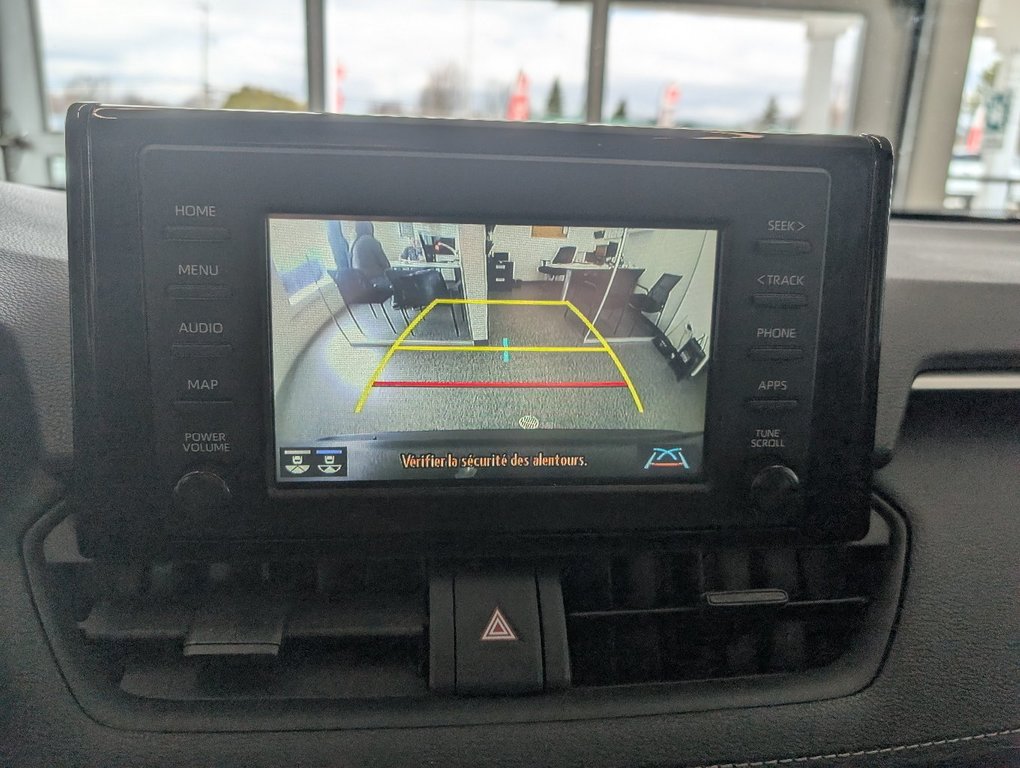 Toyota RAV4 XLE AWD, 2019 à Magog, Québec - 20 - w1024h768px