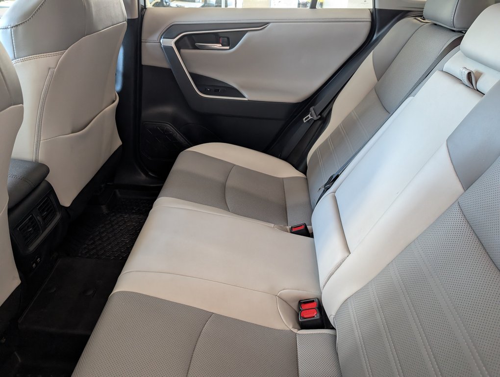 Toyota RAV4 Limited AWD, GARANTIE JUSQU EN 2027, 2019 à Magog, Québec - 11 - w1024h768px