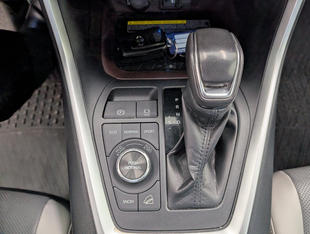 Toyota RAV4 Limited AWD, GARANTIE JUSQU EN 2027, 2019 à Magog, Québec - 18 - w1024h768px