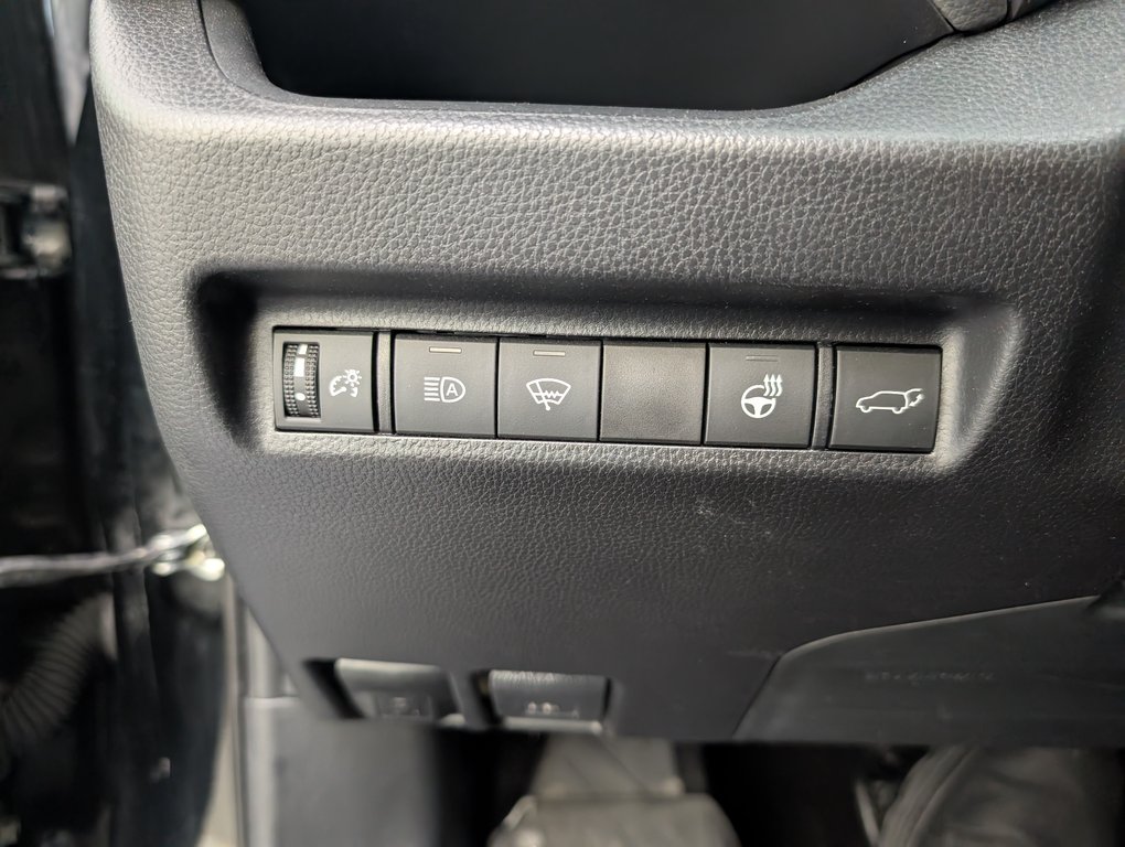 2019 Toyota RAV4 XLE AWD, in Magog, Quebec - 22 - w1024h768px