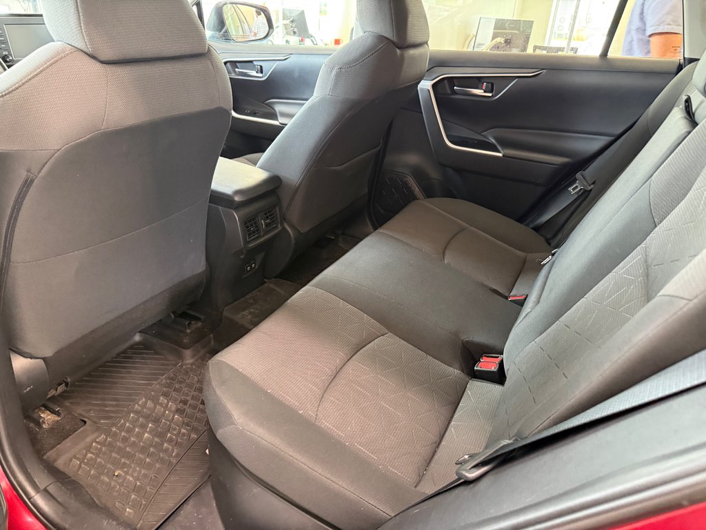 2019 Toyota RAV4 Hybrid XLE AWD, in Magog, Quebec - 11 - w1024h768px