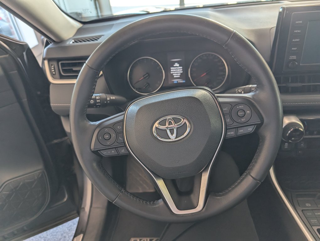 2020 Toyota RAV4 XLE AWD in Magog, Quebec - 16 - w1024h768px