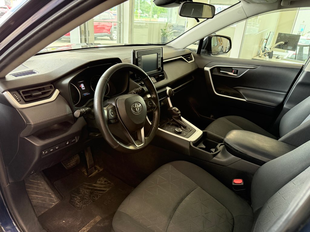 2020 Toyota RAV4 Hybrid XLE in Magog, Quebec - 10 - w1024h768px