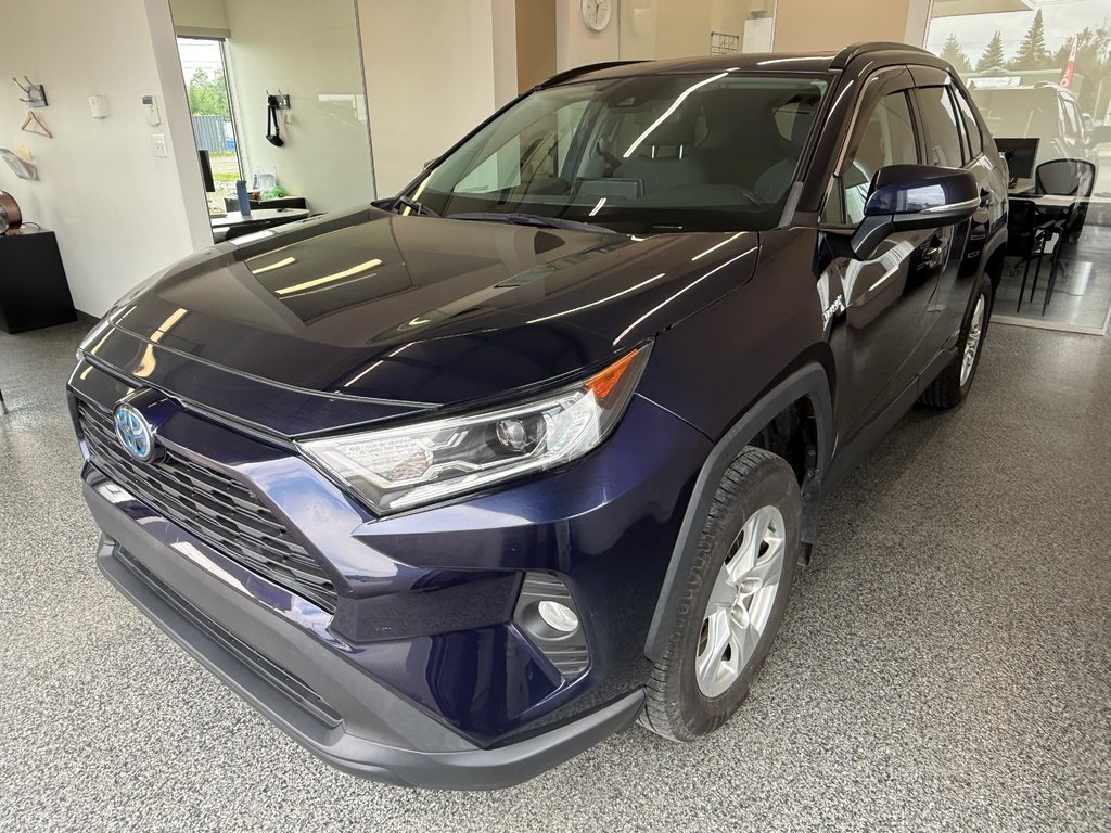 2020 Toyota RAV4 Hybrid XLE in Magog, Quebec - 5 - w1024h768px