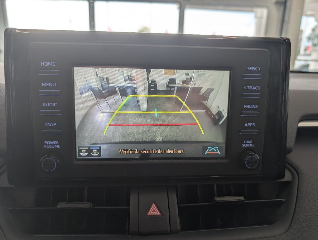 Toyota RAV4 LE AWD 2021 à Magog, Québec - 20 - w1024h768px