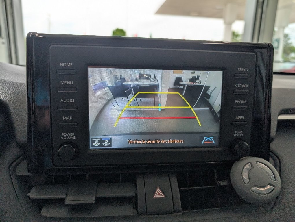 Toyota RAV4 LE AWD 2021 à Magog, Québec - 20 - w1024h768px