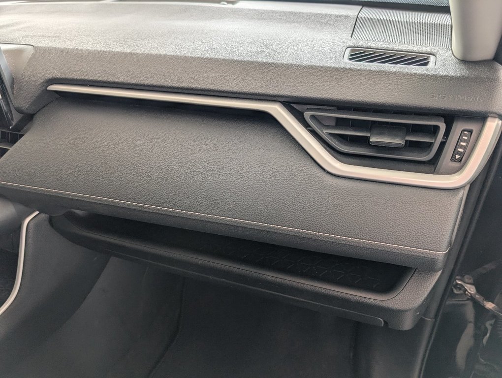 Toyota RAV4 LE, A/C, 2021 à Magog, Québec - 10 - w1024h768px