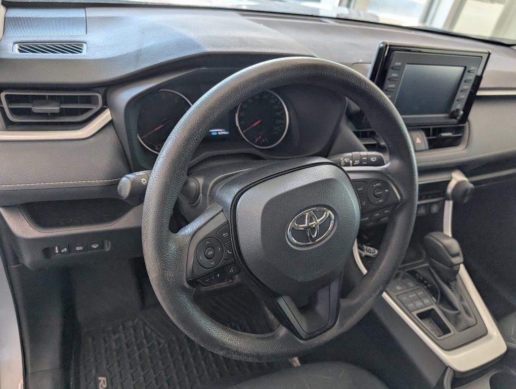 2021 Toyota RAV4 LE AWD in Magog, Quebec - 13 - w1024h768px